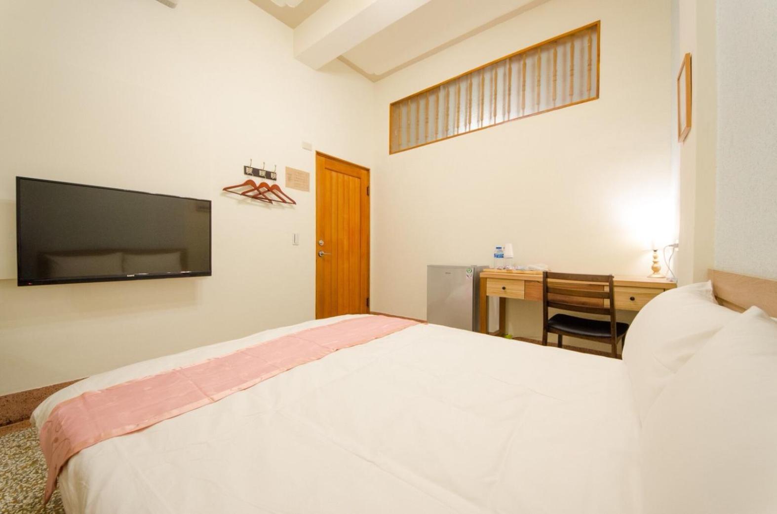 Freedom B&B Tainan Habitación foto